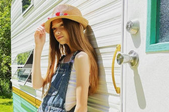 11-Year-Old Buys an Old Van, Transforms It Into Ultimate Space